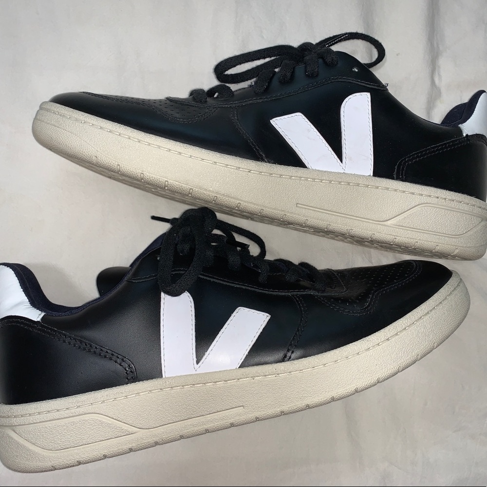 Veja V-10 Sneakers Black White Butter Sole